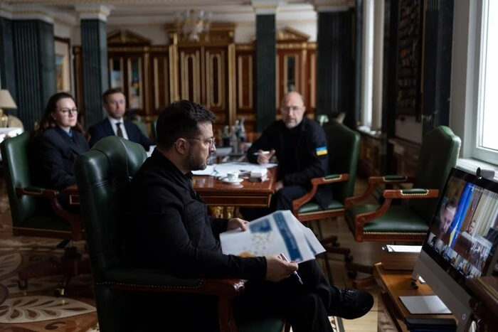 «Є чіткі завдання для регіонів». Президент провів енергетичний селектор