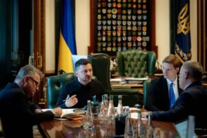 Зеленський повідомив про розмову зі Стармером