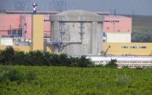 Румунія зупинила реактор АЕС і просить електроенергію в України