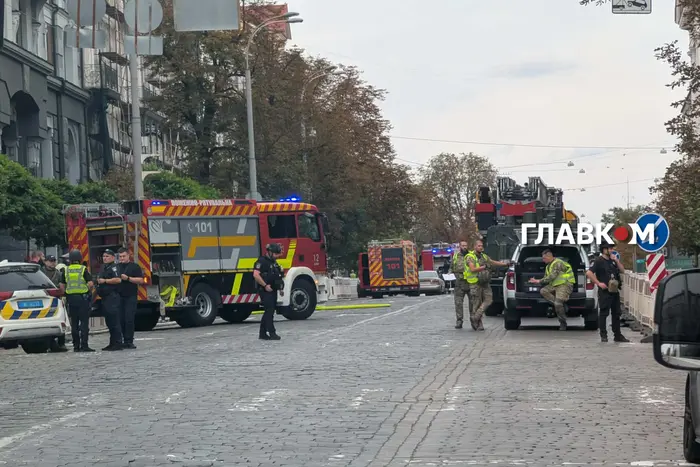 «Географію визначено». Зеленський анонсував відповідь на удари по будівлі СБУ