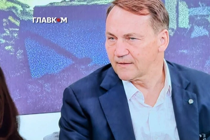 Глава МЗС Польщі пообіцяв розгромити Росію набагато скоріше, ніж українці. Але є умова