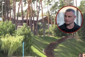 Мер Києва живе не в Києві. Депутатка звернулася до правоохоронців і пояснила причину